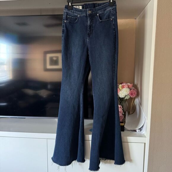 Free People We The Free Curvy CRVY Ma Cherie High Waist Flare Jeans - Picture 4 of 6